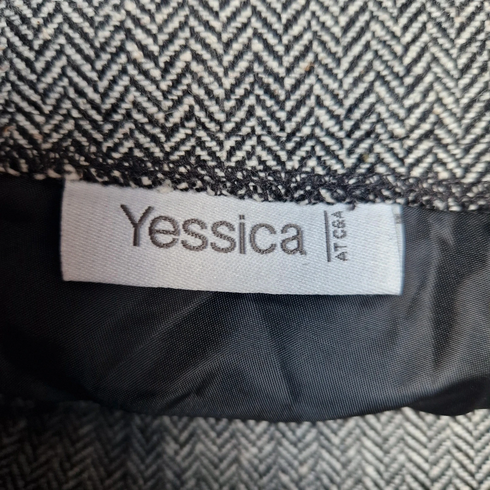 Broek. – photo 4